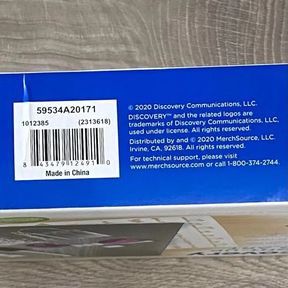 Discovery colored string